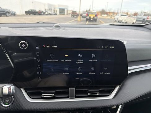 New 2026 Chevrolet Equinox LT w/ Convenience Package II image 16