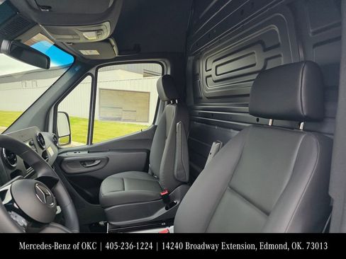 New 2026 Mercedes-Benz Sprinter 2500 image 14