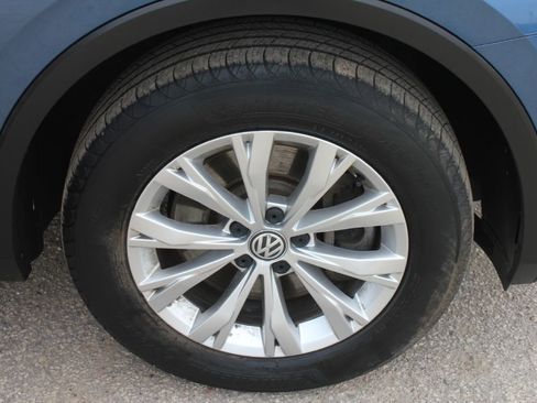 Used 2019 Volkswagen Tiguan SE image 52