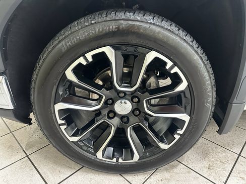 Certified 2025 GMC Sierra 1500 SLT w/ SLT Convenience Package image 20