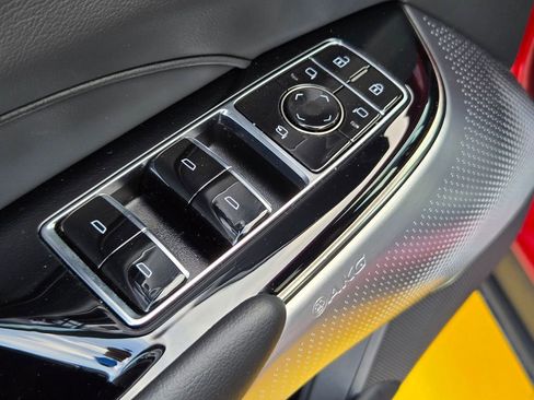 Certified 2025 Cadillac Lyriq Luxury w/ LPO, Floor Liner Package image 26