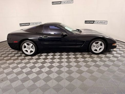 Used 1998 Chevrolet Corvette Coupe w/ Roof Pkg RWD image 8