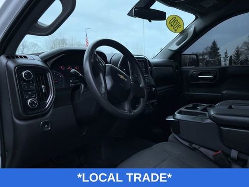 Used 2020 Chevrolet Silverado 1500 Custom w/ Custom Value Package image 11
