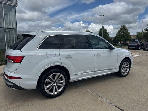 Used 2025 Audi Q7 2.0T Premium w/ Convenience Package AWD/4WD image 2