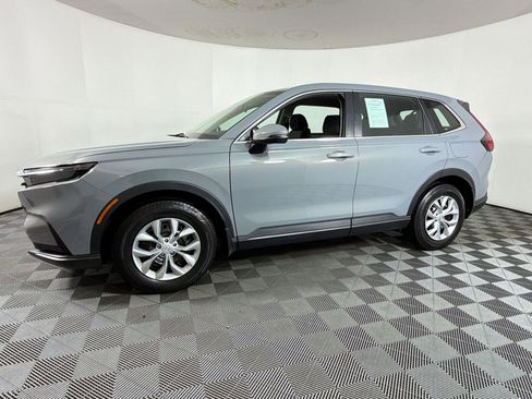 Used 2023 Honda CR-V LX image 18
