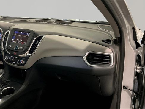 Used 2022 Chevrolet Equinox LT AWD/4WD image 26