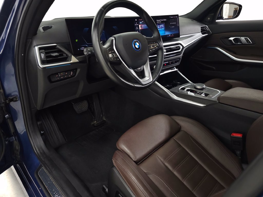 Used 2023 BMW 330e xDrive w/ Premium Package AWD/4WD image 14