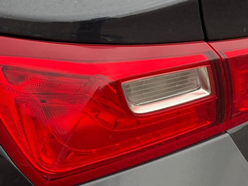 Used 2023 Chevrolet Malibu LT image 12