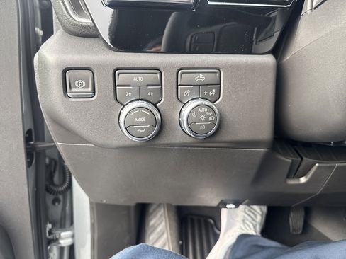 New 2026 GMC Sierra 1500 Elevation image 30