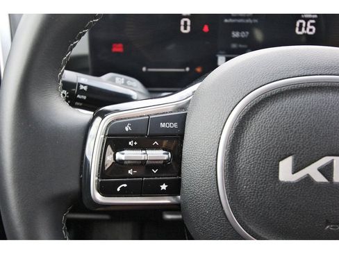 Used 2024 Kia Sorento S w/ Panoramic Sunroof Package FWD image 18