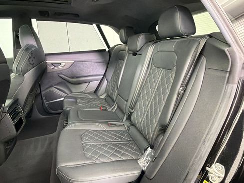 Used 2023 Audi SQ8 Prestige w/ Prestige Package AWD/4WD image 16