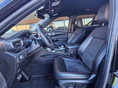 Certified 2022 Ford Explorer ST-Line image 12