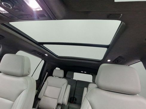 Used 2023 Chevrolet Tahoe LT w/ LT Signature Plus Package image 24