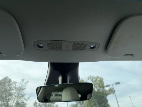 Used 2020 Tesla Model Y Long Range image 24