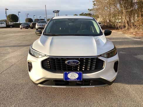 New 2025 Ford Escape Active image 2