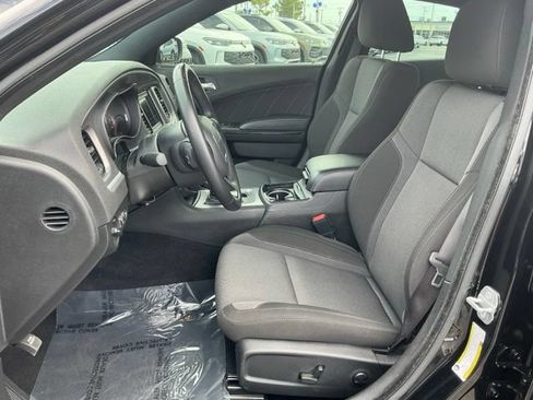 Used 2022 Dodge Charger SXT w/ Blacktop Package RWD image 12