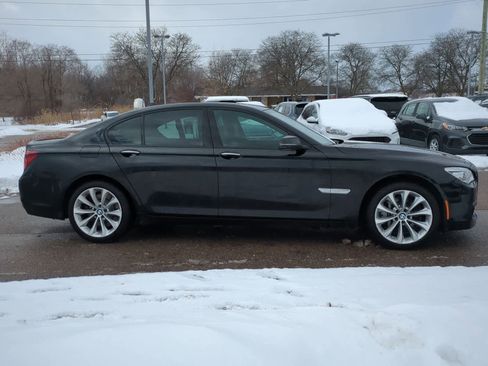 Used 2015 BMW 750i xDrive 750i xDrive image 9