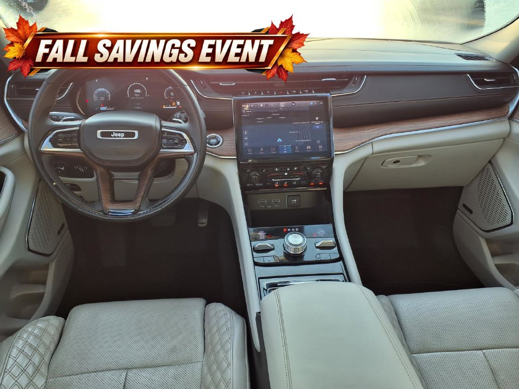 Used 2022 Jeep Grand Cherokee Summit AWD/4WD image 9