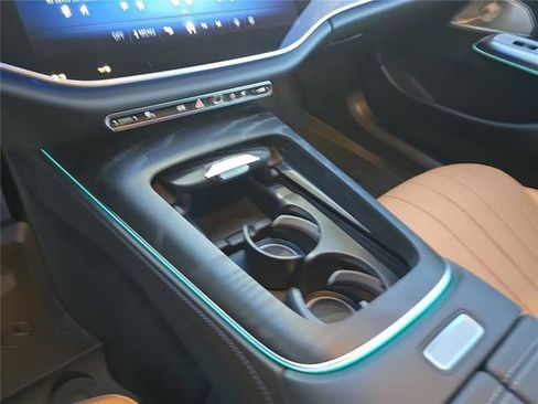New 2026 Mercedes-Benz E 350 4MATIC Sedan image 28