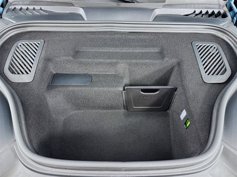 Used 2025 Porsche Macan 4 Electric image 31