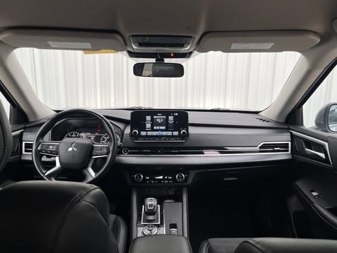 Used 2024 Mitsubishi Outlander SE FWD image 18