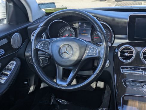 Used 2018 Mercedes-Benz C 300 4MATIC Sedan image 16
