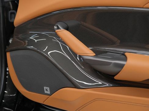 Used 2018 Ferrari 488 Spider RWD image 36