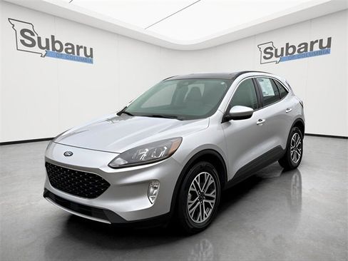 Used 2020 Ford Escape SEL image 4