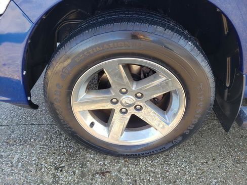 Used 2016 RAM 1500 Express image 44