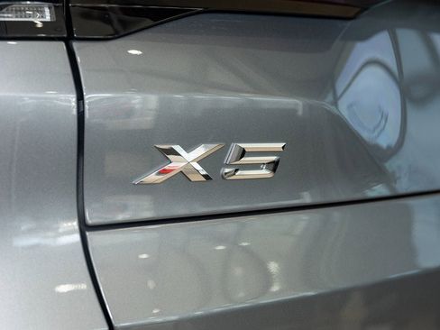 New 2026 BMW X5 xDrive40i w/ Premium Package image 10