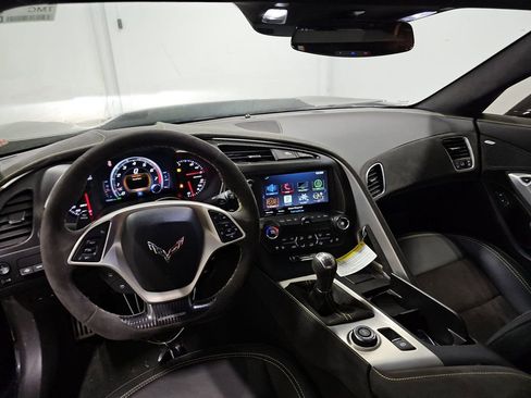Used 2016 Chevrolet Corvette Z06 w/ C7.r Special Edition image 8