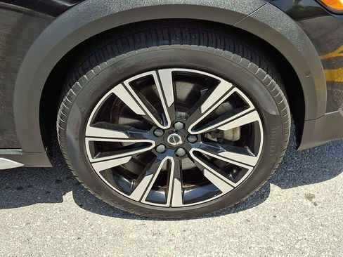 Certified 2023 Volvo V60 B5 Cross Country Ultimate AWD/4WD image 8
