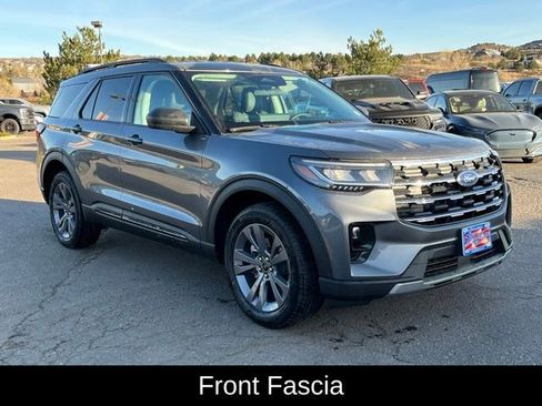 Used 2026 Ford Explorer Active w/ Active Comfort Package image 9