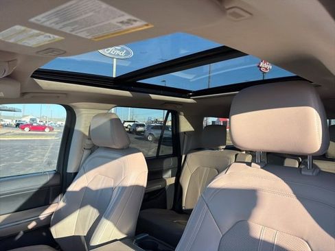 Used 2024 Ford Expedition Max Limited image 44