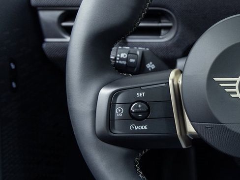 Used 2025 MINI Cooper S image 17