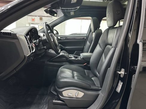 Used 2014 Porsche Cayenne Diesel AWD/4WD image 11