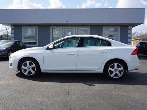 Used 2013 Volvo S60 T5 image 8