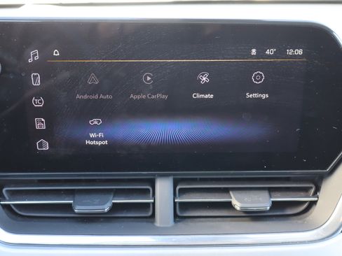 Certified 2024 Chevrolet Trax LT image 25