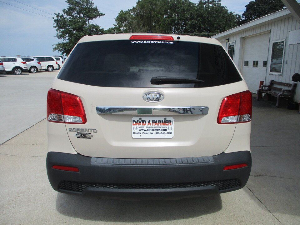 Used 2012 Kia Sorento FWD w/ Third Row Pkg image 5