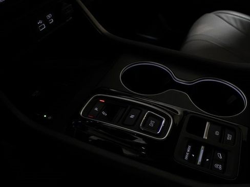 Used 2024 Honda Pilot Elite image 14