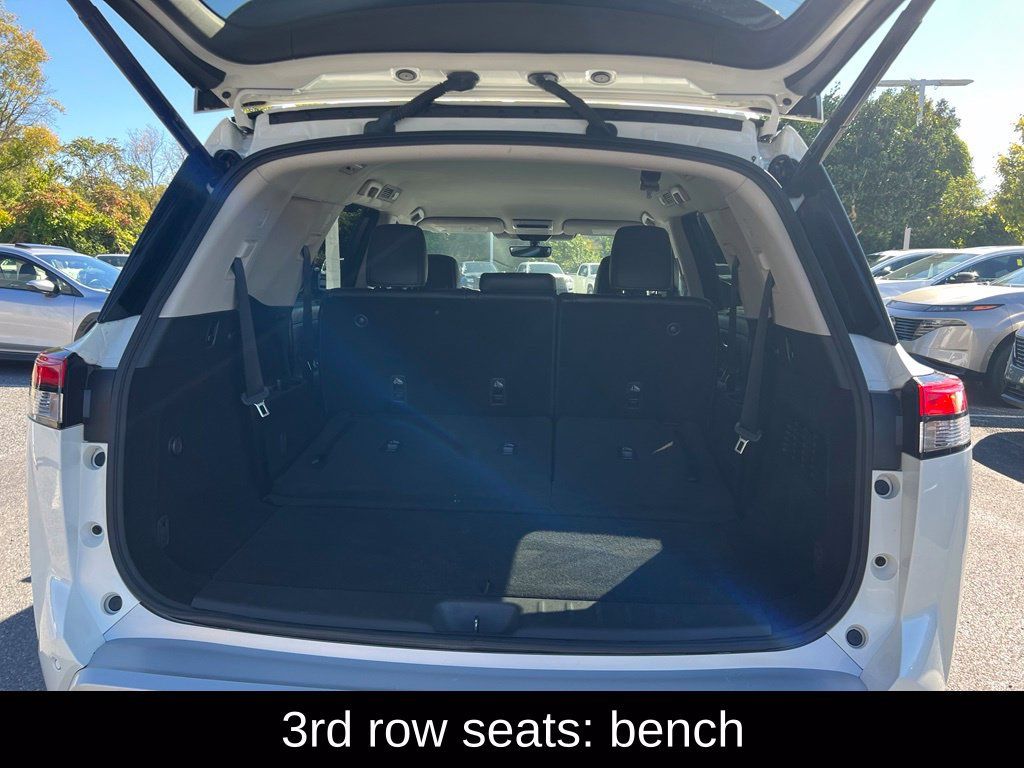 Certified 2023 Nissan Pathfinder SL w/ Black Appearance Package AWD/4WD image 20