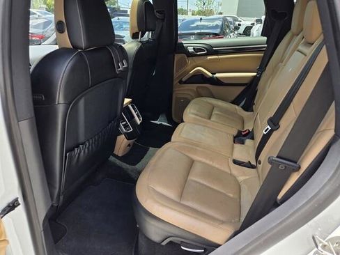 Used 2017 Porsche Cayenne S AWD/4WD image 15