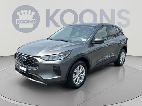 Certified 2025 Ford Escape Active AWD/4WD image 1