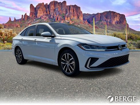 Used 2026 Volkswagen Jetta SE image 10