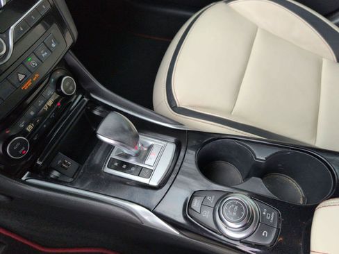 Used 2018 INFINITI QX30 Premium w/ Technology Package image 14