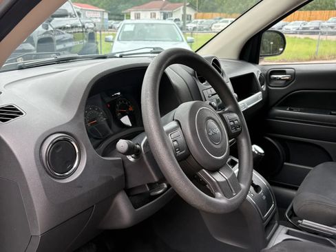 Used 2017 Jeep Compass Sport w/ Power Value Group AWD/4WD image 10
