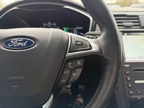 Used 2017 Ford Fusion Titanium FWD image 27