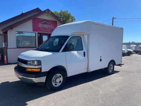 Used 2020 Chevrolet Express 3500 w/ Power Convenience Package image 4