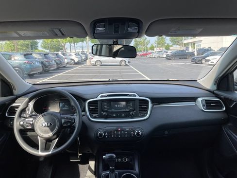 Used 2018 Kia Sorento L FWD image 10