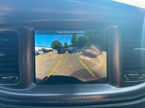 Used 2017 Dodge Charger R/T w/ Plus Group RWD image 15